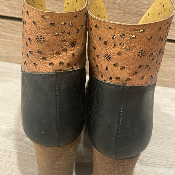 Brako booties. - Picture 6 of 8